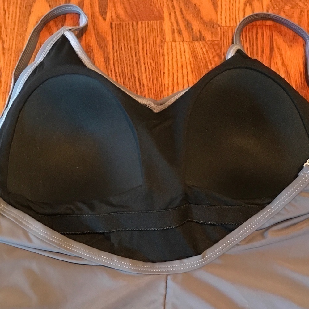 ONE Piece Swimsuit - Picture 6 of 7